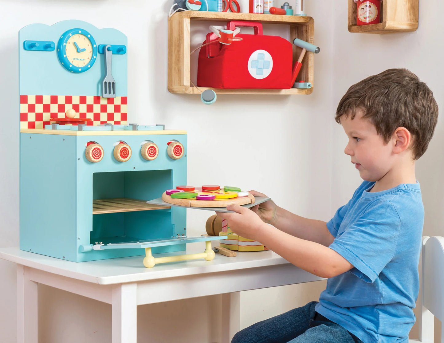 Le Toy Van Original Kitchen Oven & Cooker Set