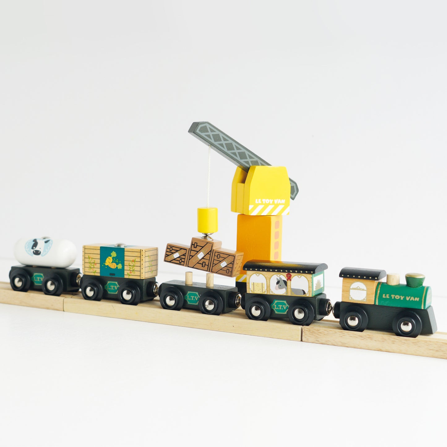 Great Green Train & Carriages