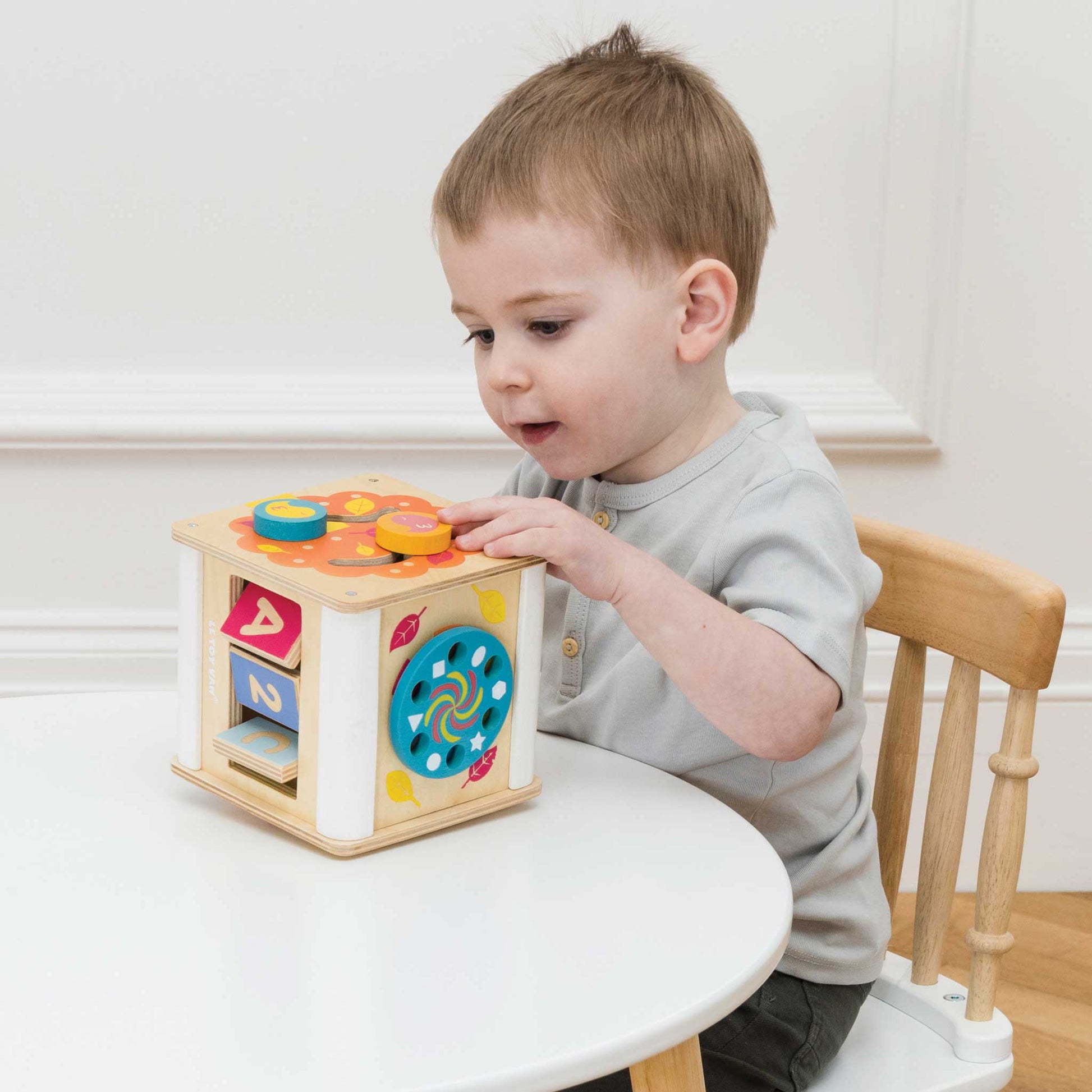 Activity Wooden Cube - KiDSiE