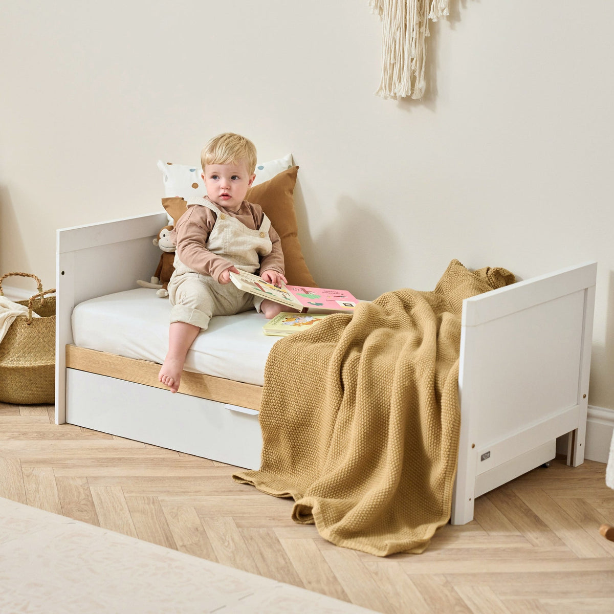 Riley Mini Cot Bed with Drawer - White & Maple Oak