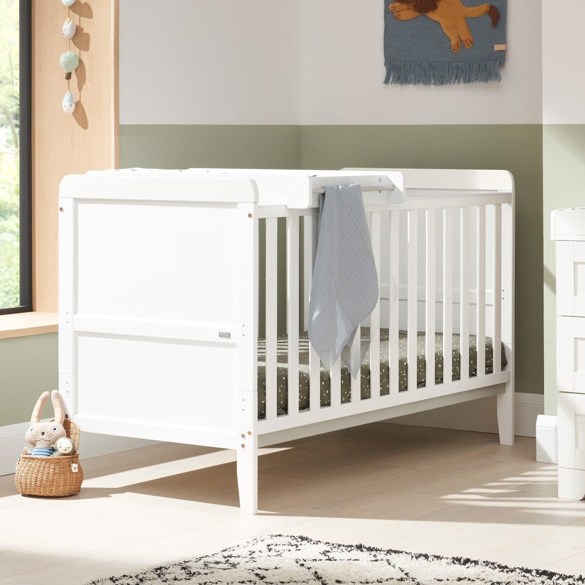Rio Cot Bed with Cot Top Changer & Mattress - White