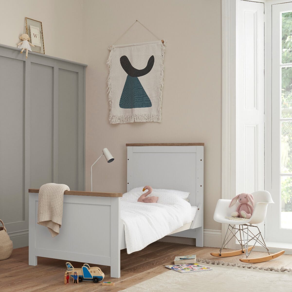 Verona Cot Bed - White & Oak