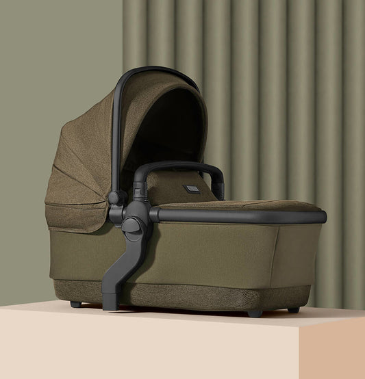 Silver Cross Wave Cedar First Bed Carrycot